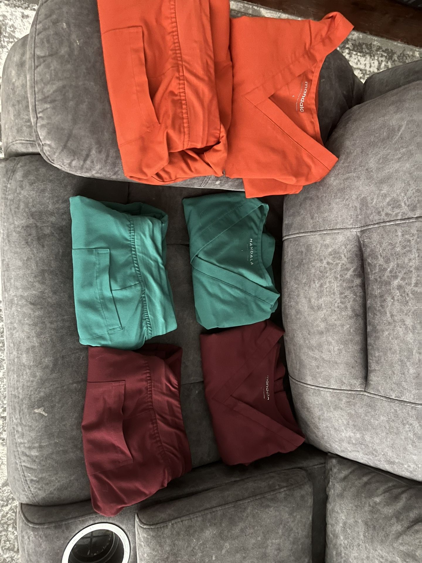 Women’s Scrub Sets