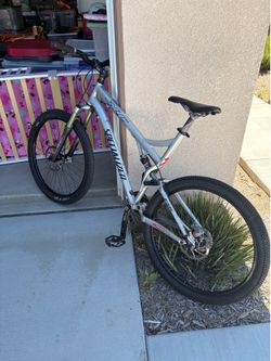 2005 Specialized FSR XC comp full suspension mountain bike