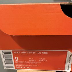 Nike Air Versatile Basketball Shoes 
