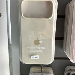 iPhone 17 Cases
