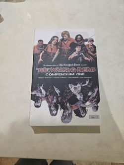 The  Walking Dead Ultimate Edtion Of New York Times BestSeller
