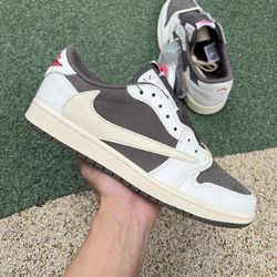 Travis Scott x Nike Air Jordan 1 Low AJ1