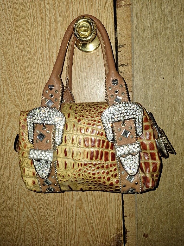 CHARM LUCK PURSE
