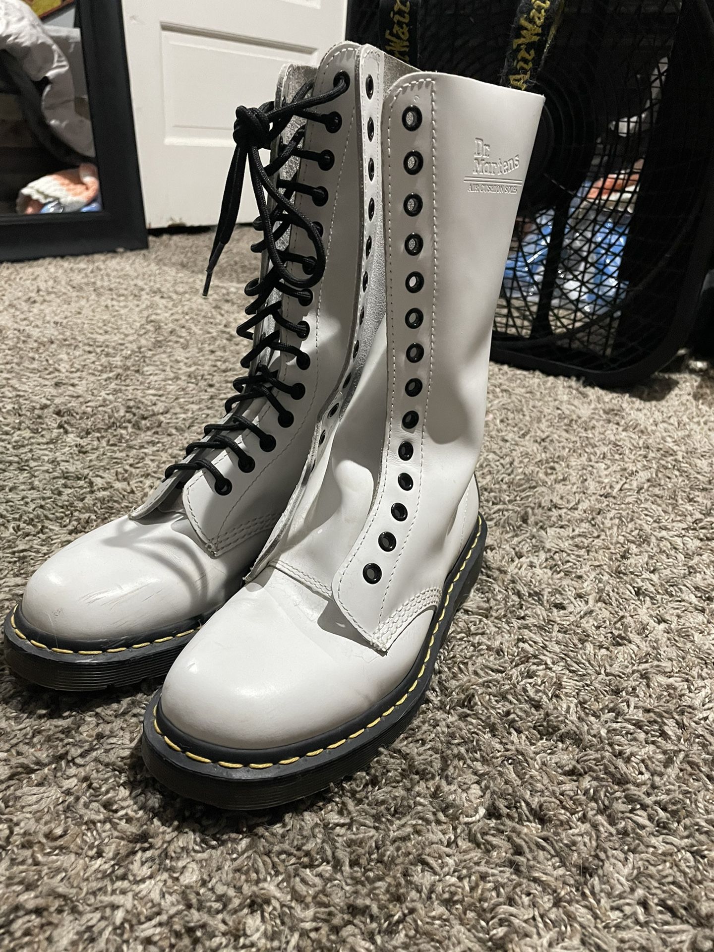 White Doc martens size 8