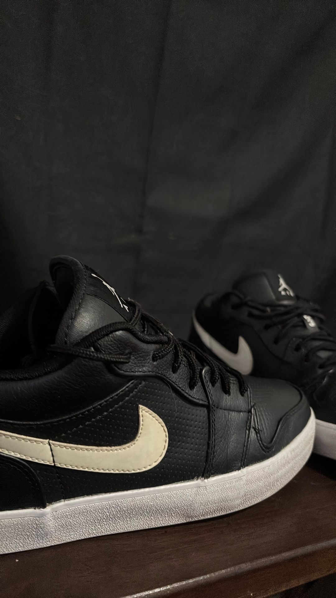 Nike Air Jordan Low Top