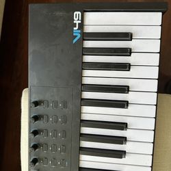 Alesis VI49 Midi Keyboard 