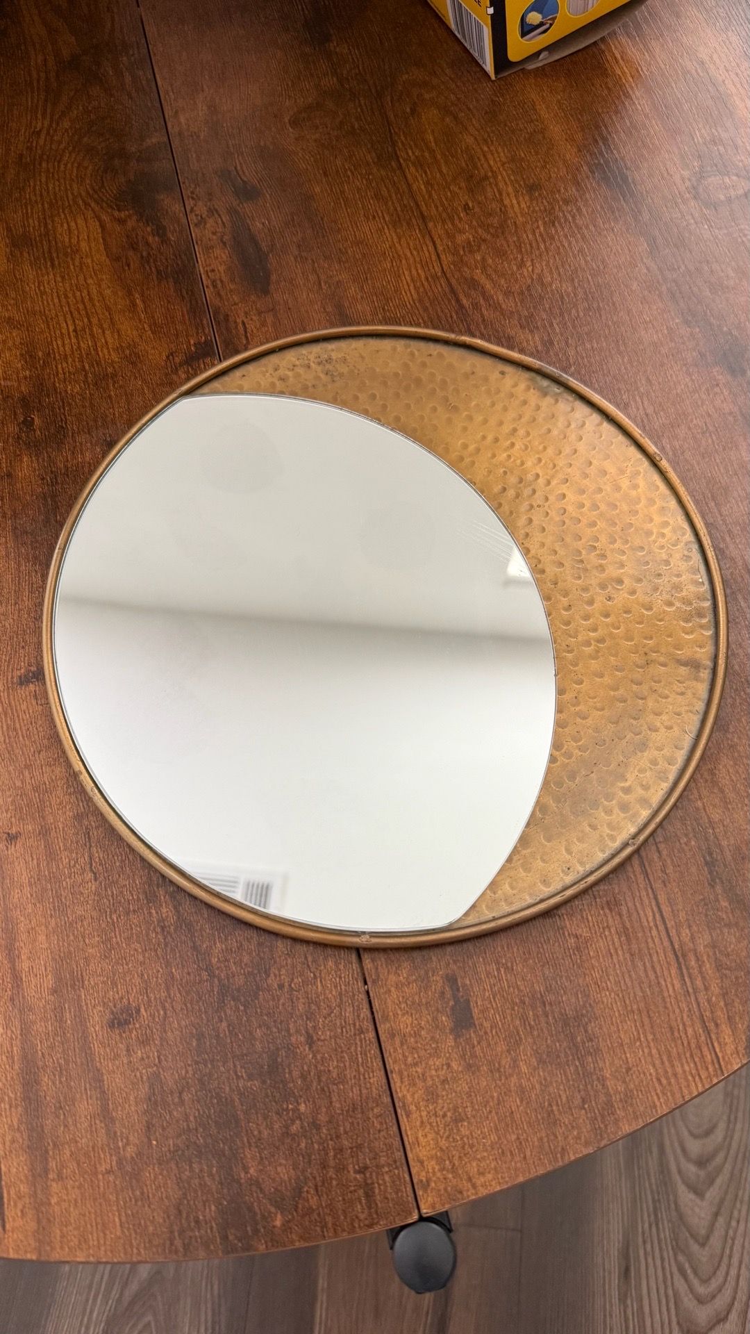 Moon mirror