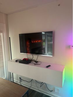 White Floating TV Stand 61L 14W (Similar to IKEA TV Stand)