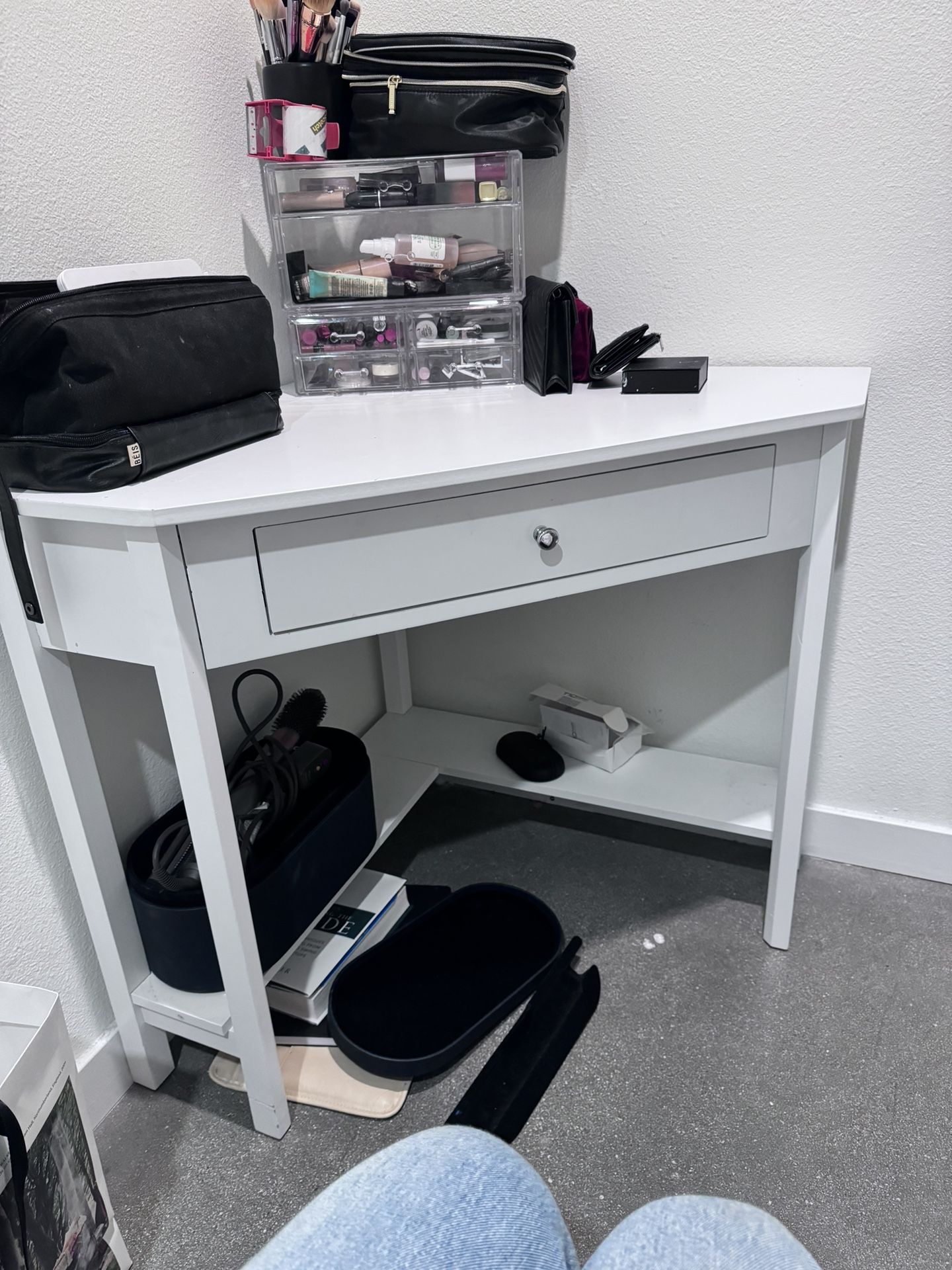 White Corner Desk/vanity 