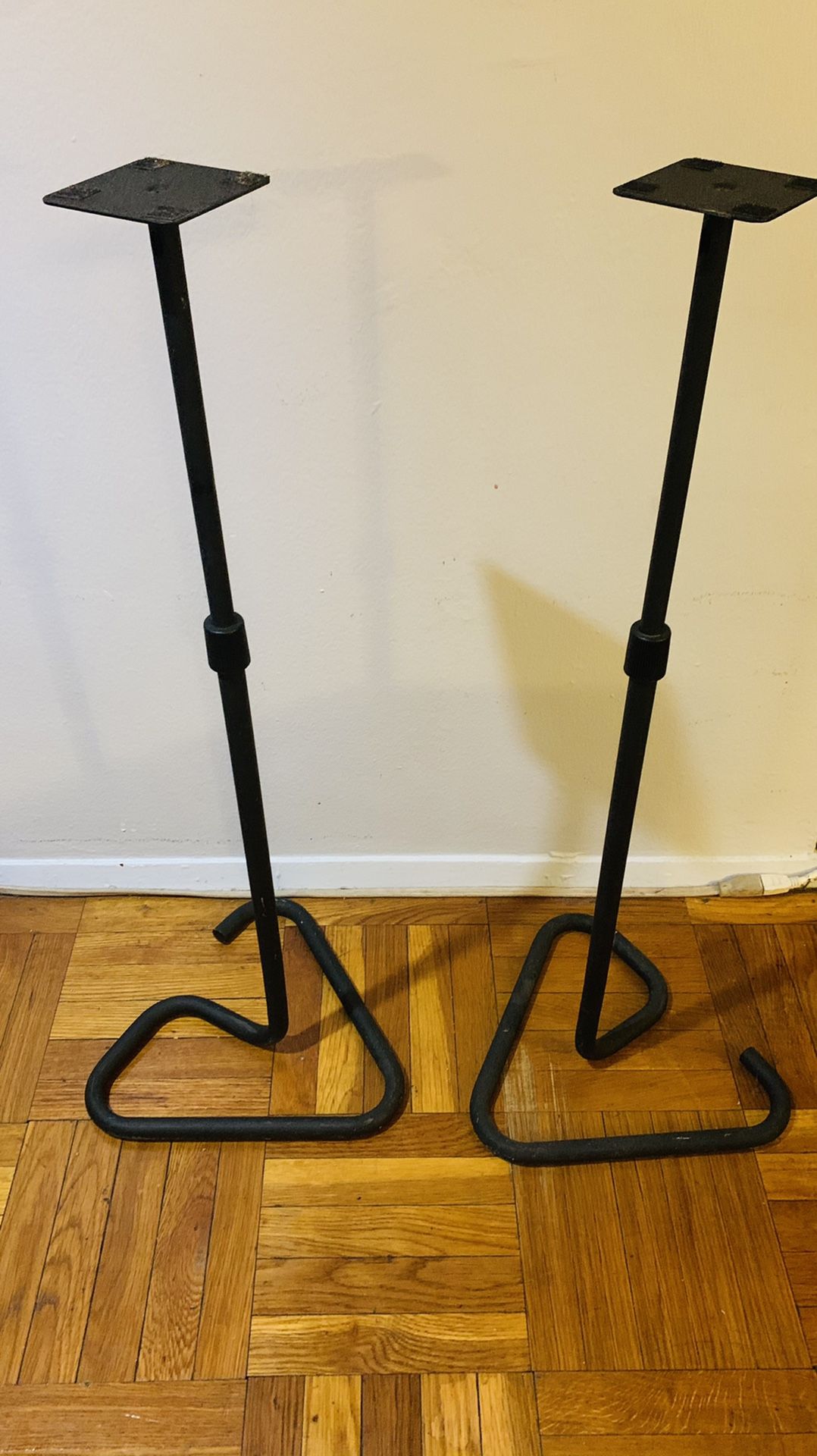 Speaker stands