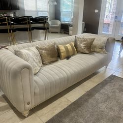 Moving Sale. Pillow Top Queen, Complete Set With Frame.