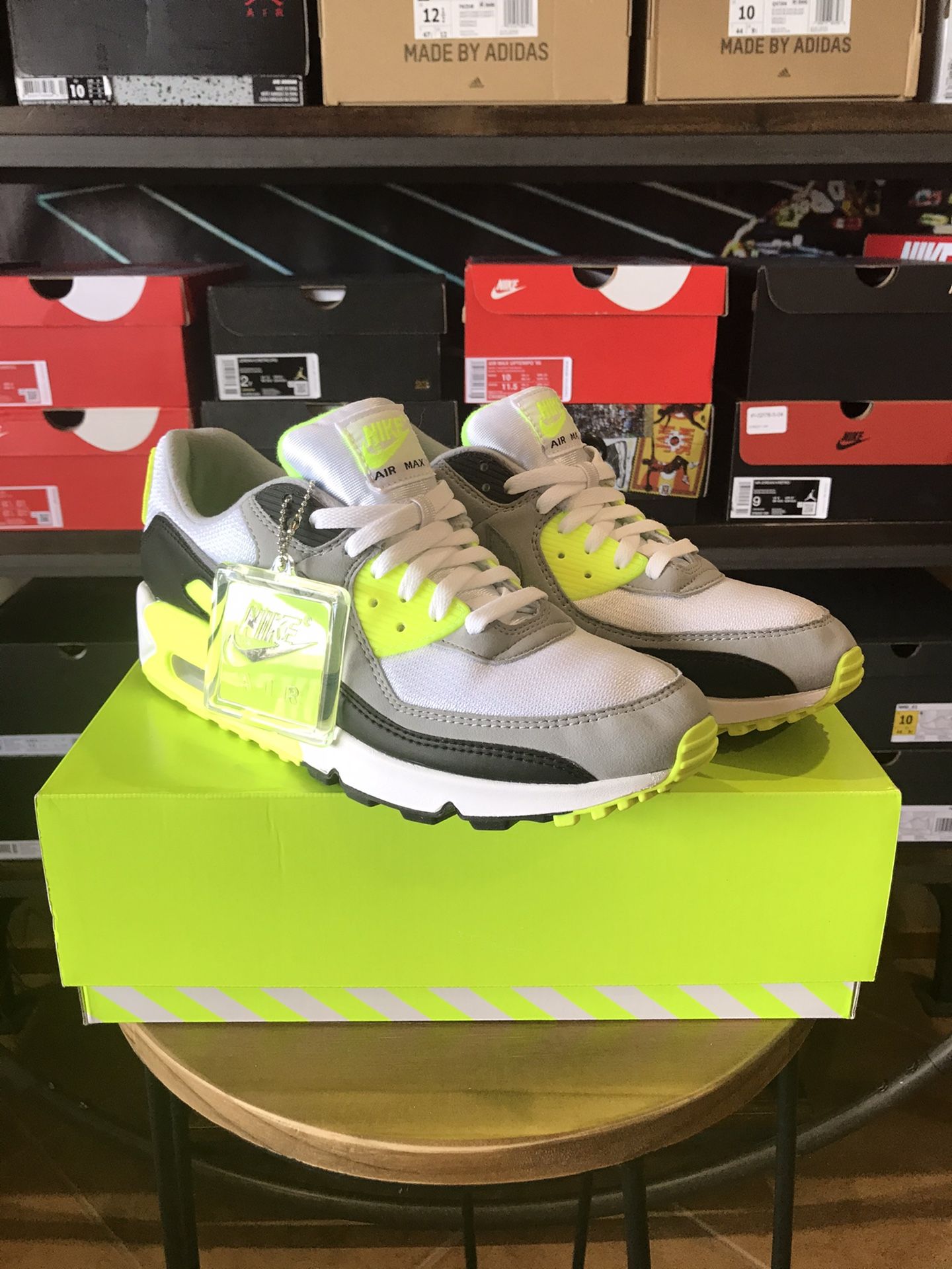 Nike Air Max 90. Bolt. Men’s size 10.