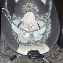 Graco Baby Swing 