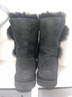 Women’s Shoes - Uggs 