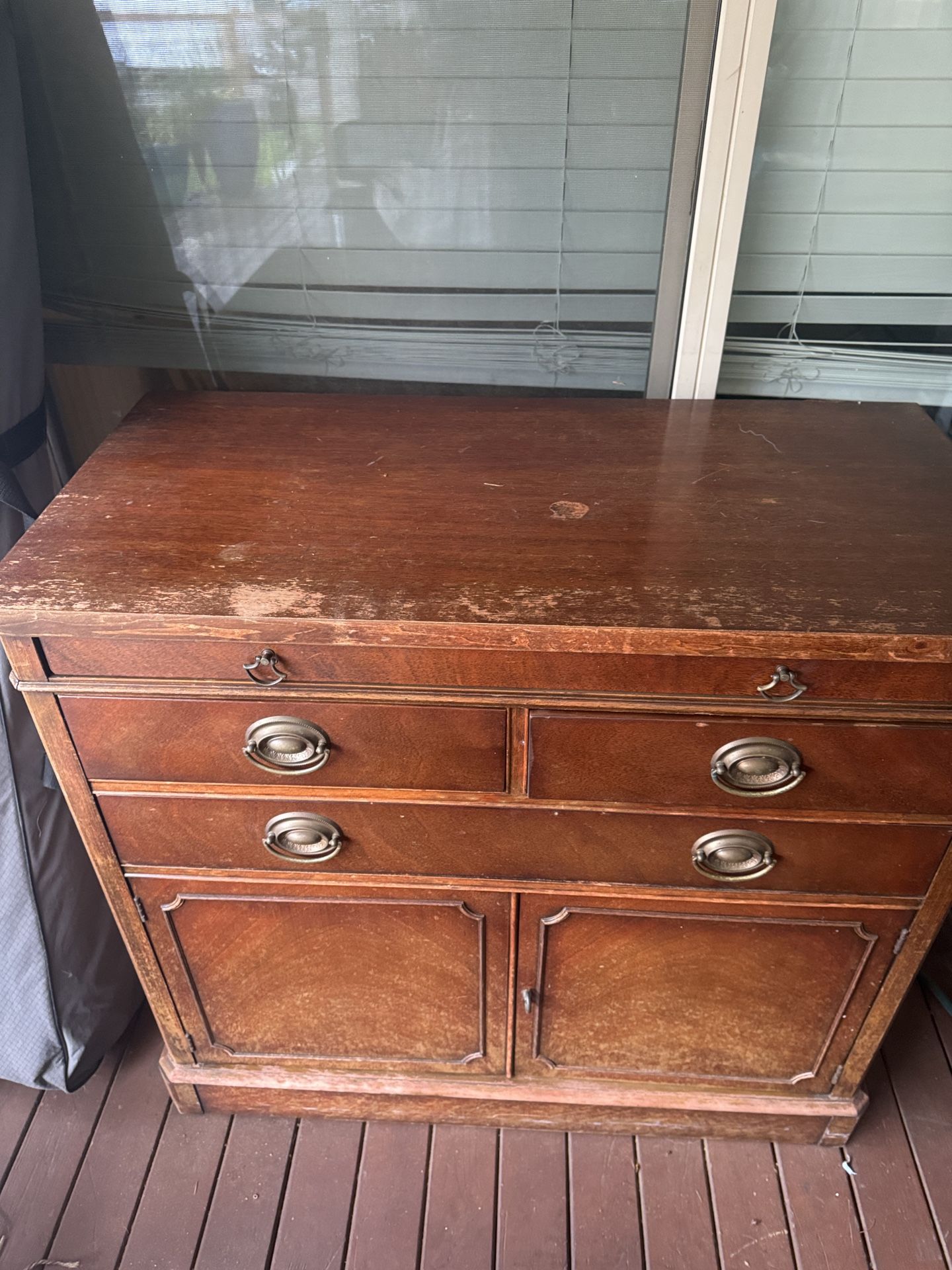 Beautiful Buffet With Removable Serving Tray