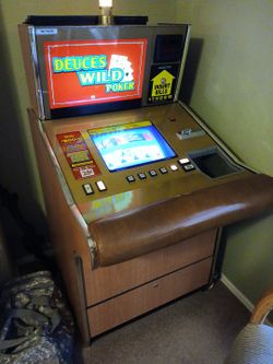 VIDEO POKER MACHINE