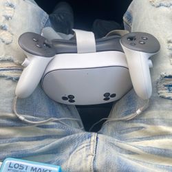 Oculus Quest 3s 200$ Barely Used