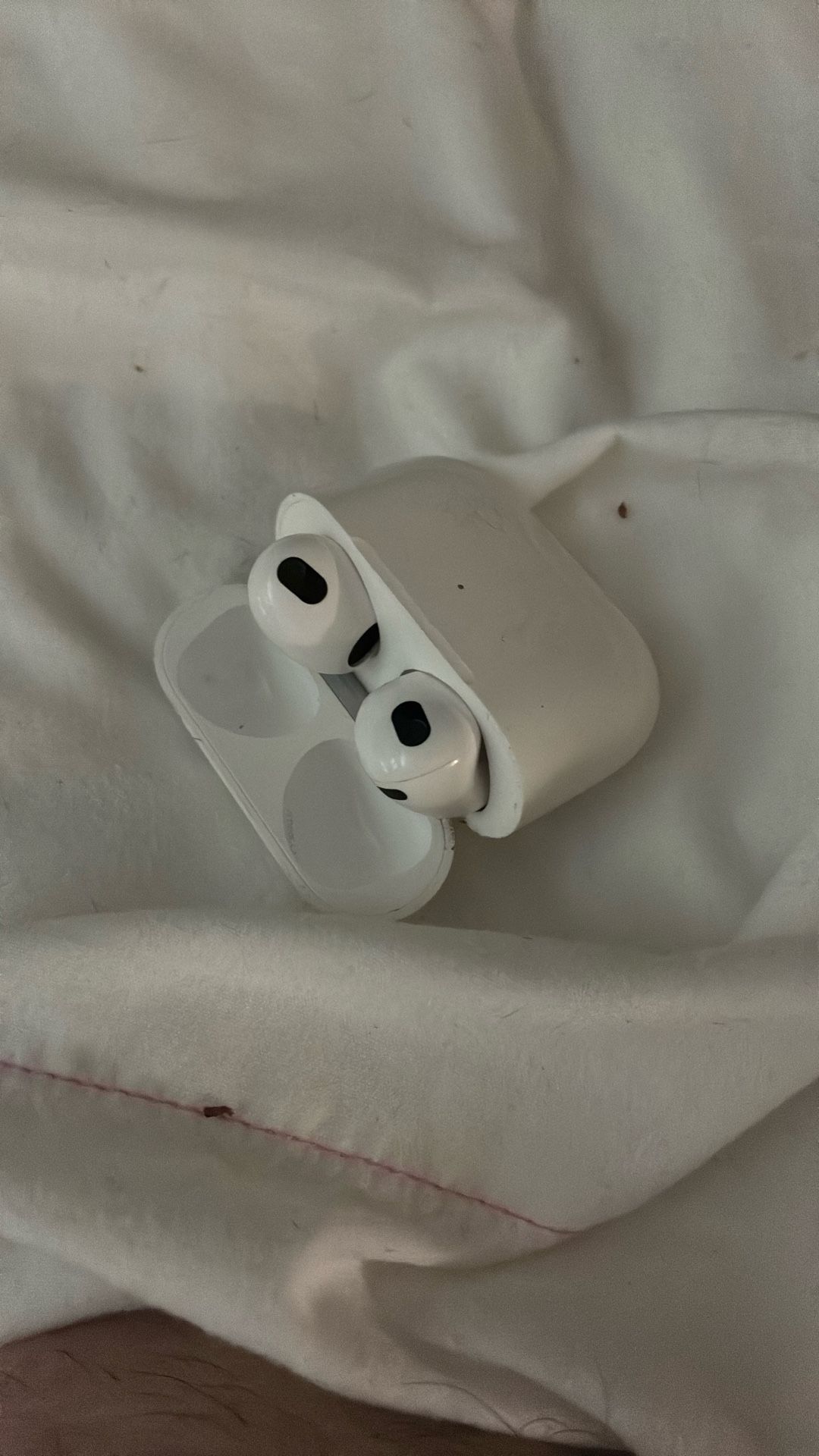 AirPod Gen 3 