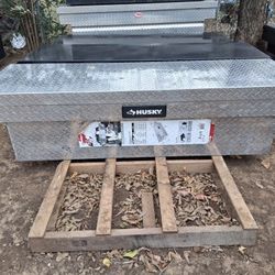 TOOL BOX HUSKY SEMINUEVA 