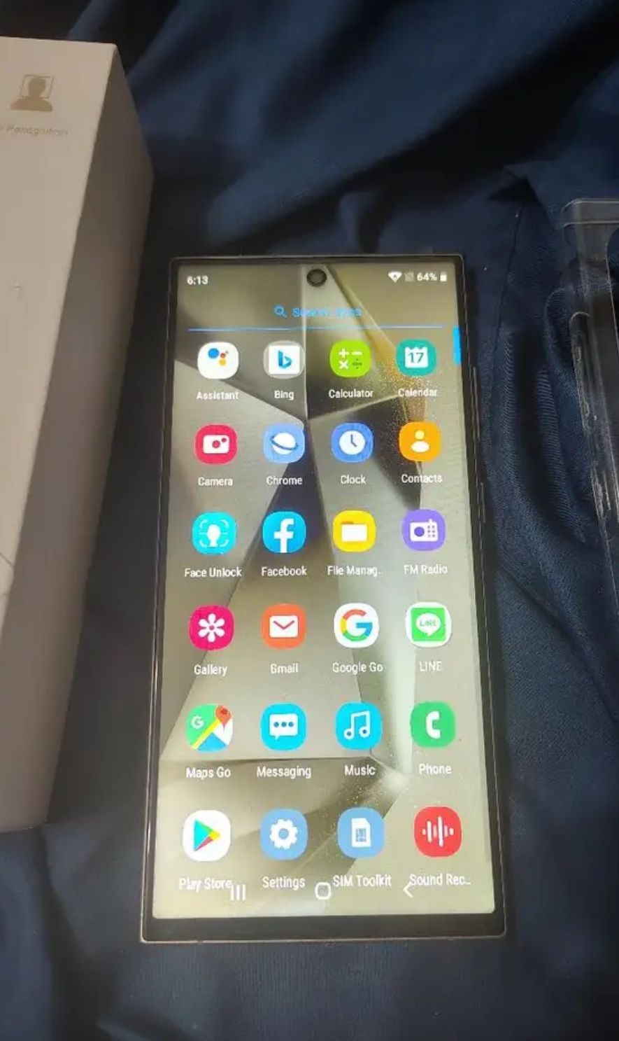 Android Phoņe (UnIocked and Dual Sim)