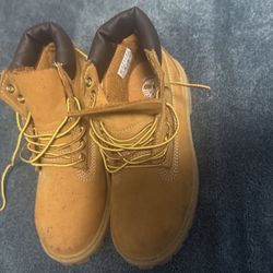 Timberland Kids Size 2 