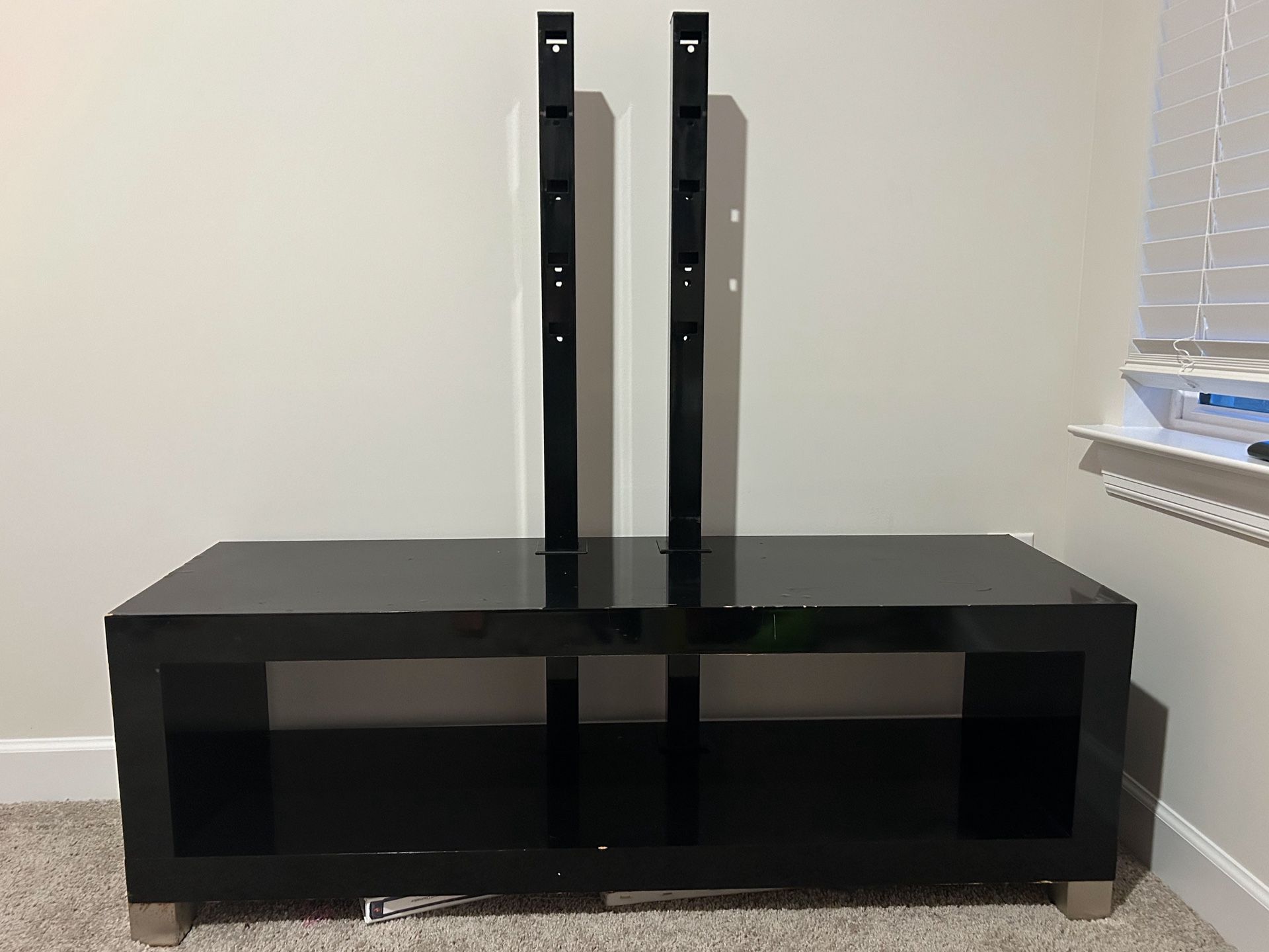 Black TV Stand ($20 OR BEST OFFER)