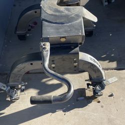 Fifth Wheel hitch 