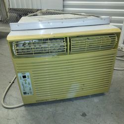 Air Conditioner 10,000 BTUs