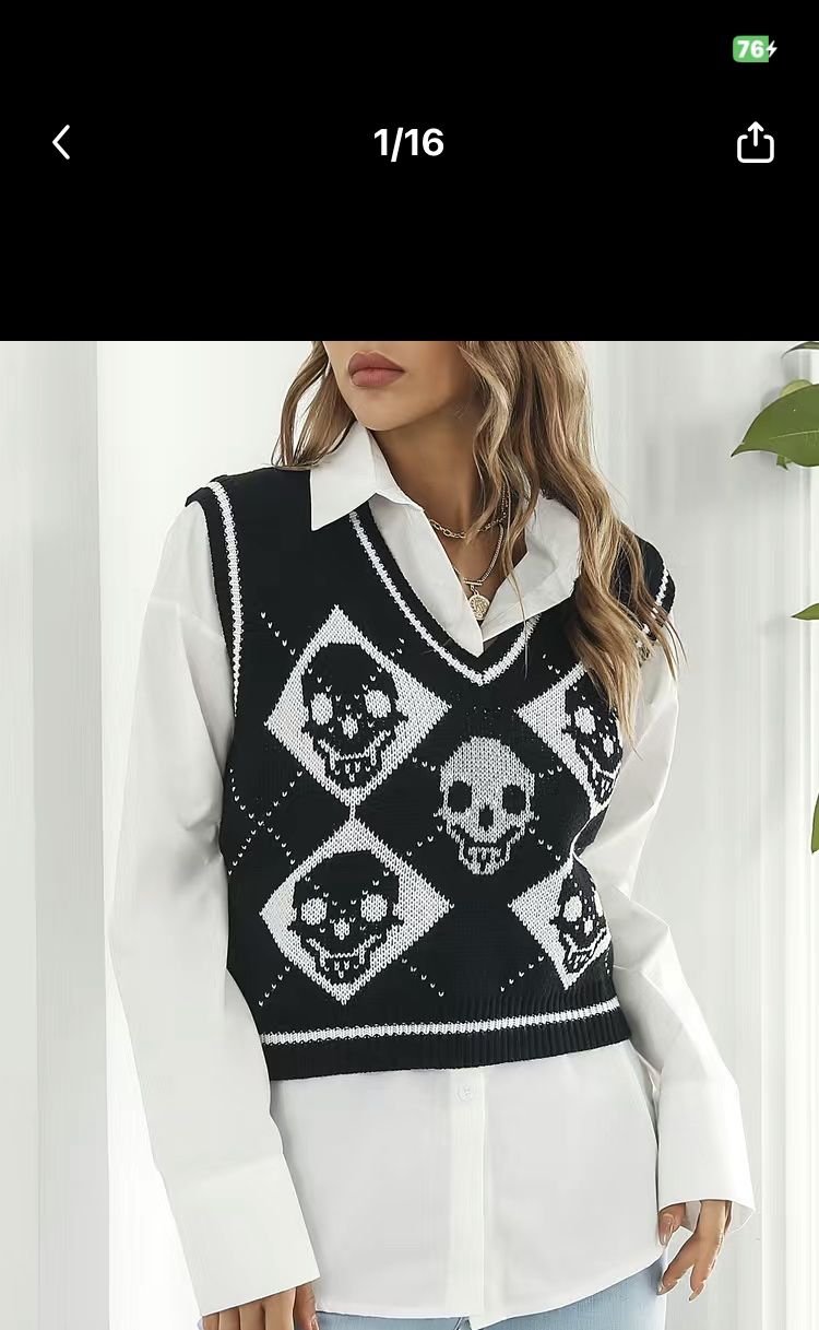 NIB Skull sweater vest