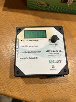 Atlas 3 CO2 Controller
