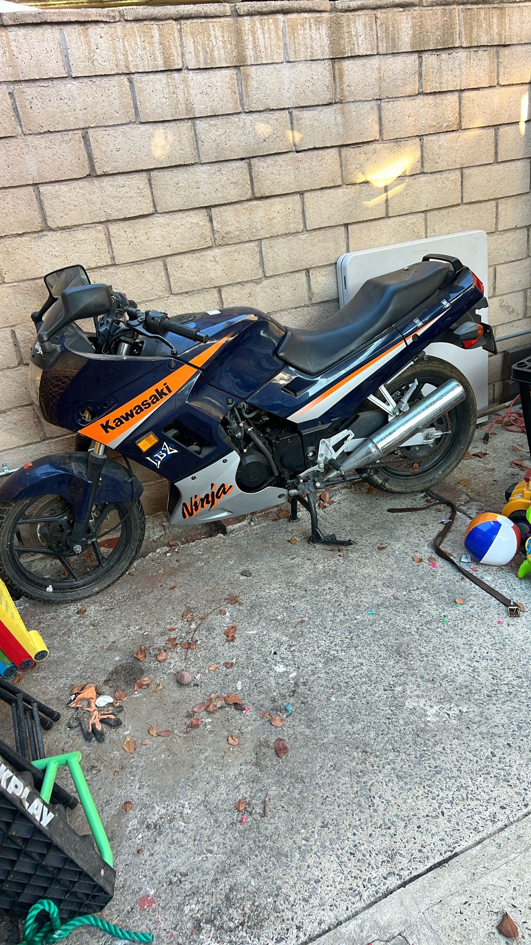 2005 Kawisaki 250 Ninja