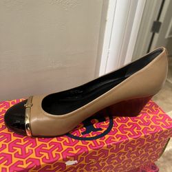 Tory Burch  Size 81/2