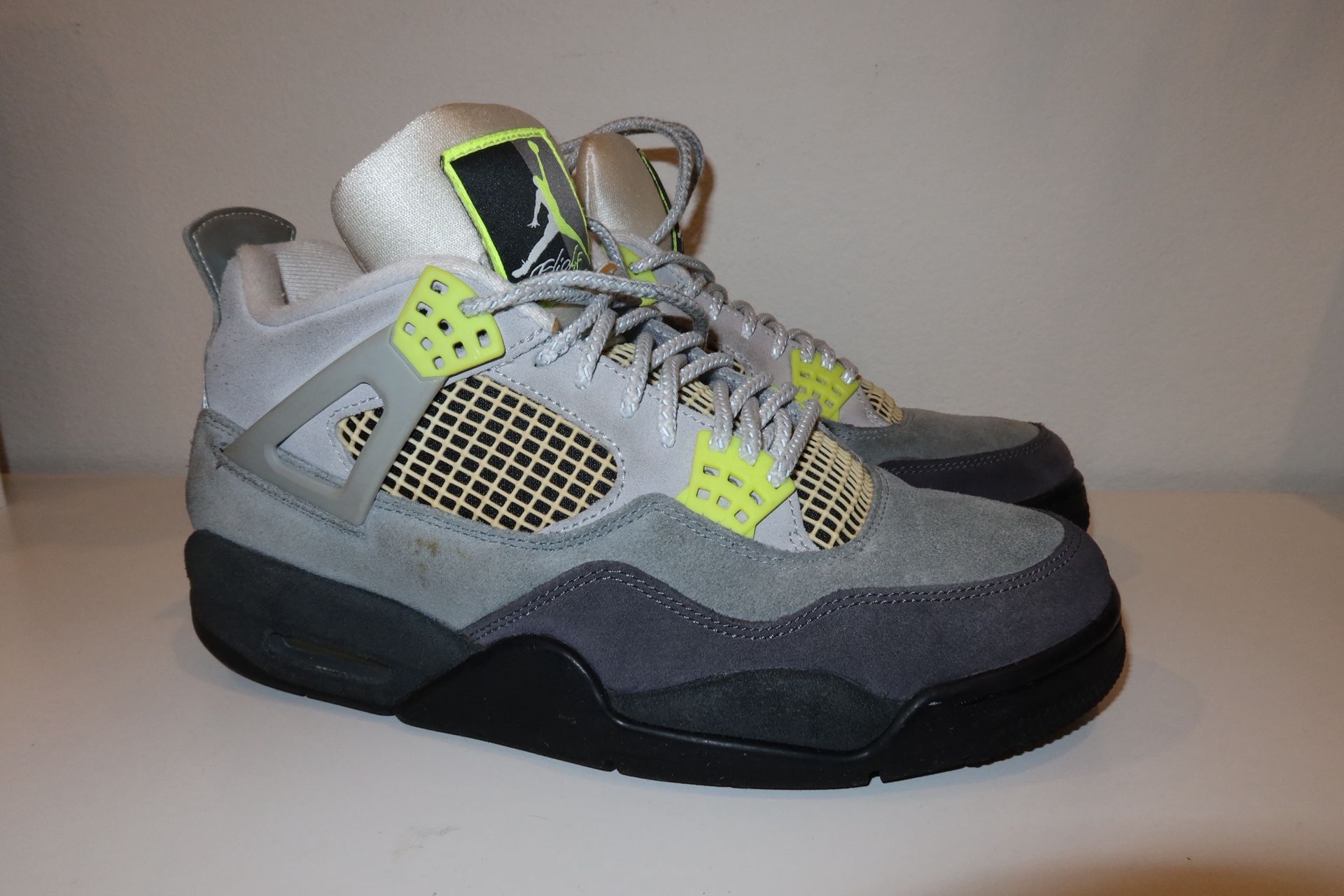 Nike Air Jordan 4 Retro SE Neon 95
