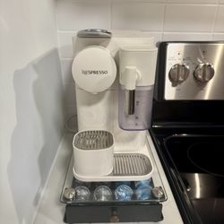 Nespresso Lattissima One Espresso Machine