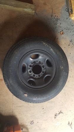 Chevy 2500hd spare tire