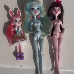 3 Monster High Dolls 