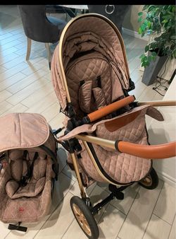 New 3 and 1 stroller newborn up to 45lbs ￼ unisex