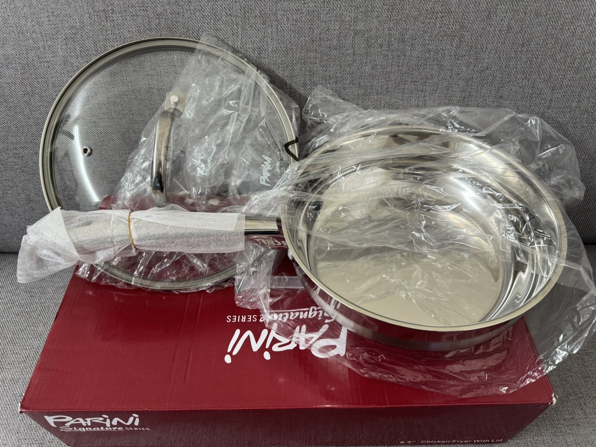 Parini Chicken Pan Fryer With Lid 9.5 Inch - NEW