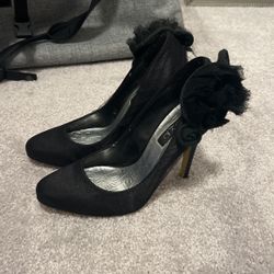 Size 6 RSVP Heels