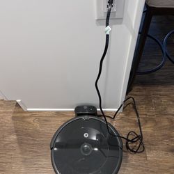 ROOMBA has new brushes then moved to an Apt
