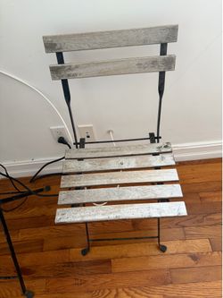 Bistro chair and table
