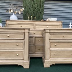 🪴POTTERY BARN INSPIRED LARGE DRESSER & TWO LARGE NIGHTSTAND ***REFINISHED***🪴