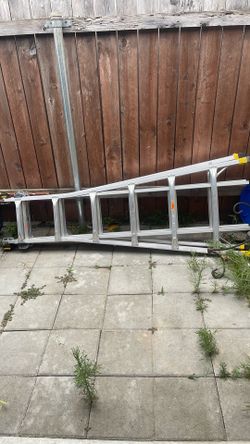 Gorilla ladders 25’ 9” multi ladder $275
