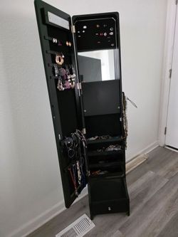 Costway Mirror  and jewelry Vanity
