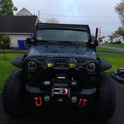 Customized 2006 Sahara JEEP WRANGLER SOLD AS IS AND BEST OFFER