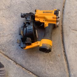 Dewalt Roofing Nail Gun