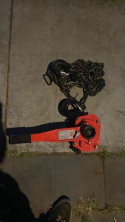 Dayton 6000lb chain hoist 15 ft lift