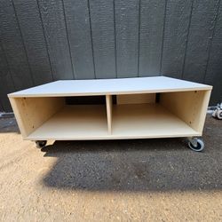 White Coffee Table with Wheels