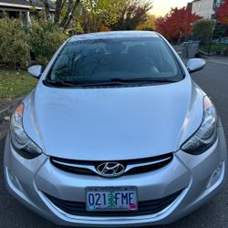 2012 Hyundai Elantra