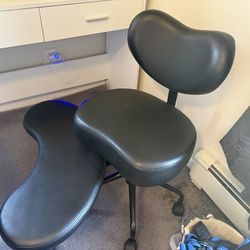 Ergonomic Cross Legged Office Chair, Adjustable Height and 360° Swivel Chair, PU Leather Fabric with Back Support, Home and Office, Black